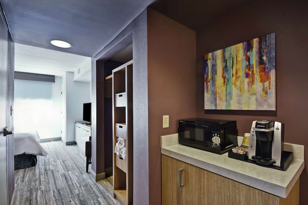 Junior Suite, One King Bed, Accessible - Photo 5