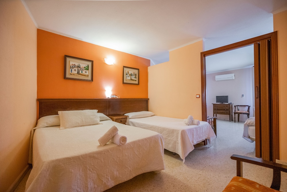 Comfort Triple Room - Photo 5