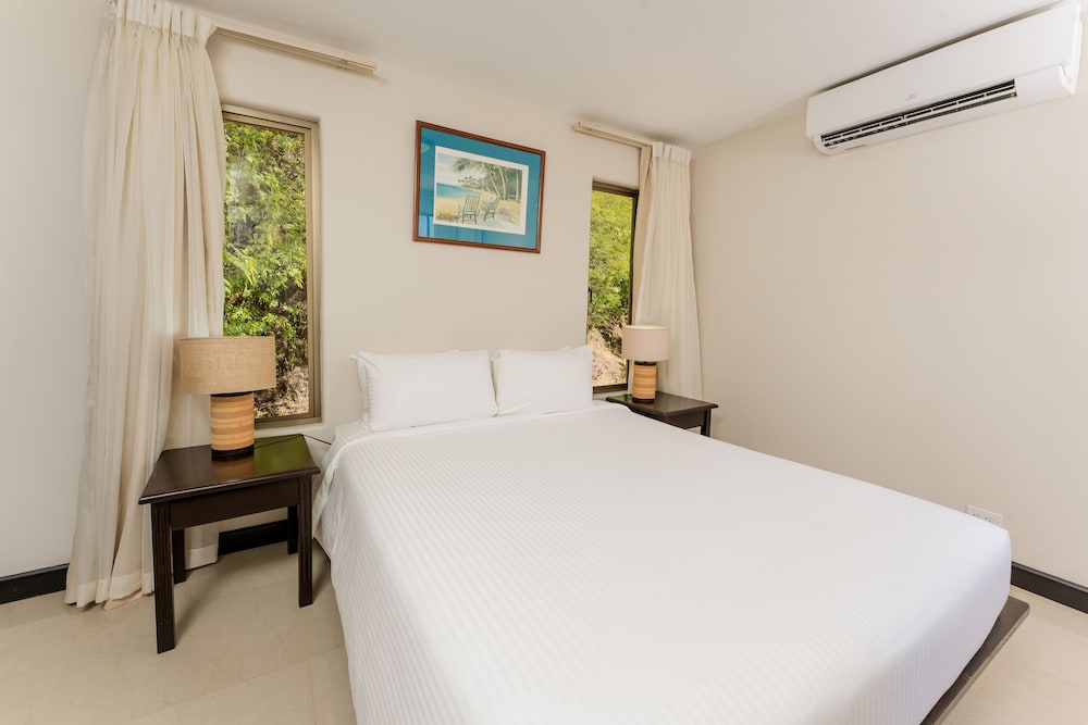 Premium Ocean View Villa - Photo 1