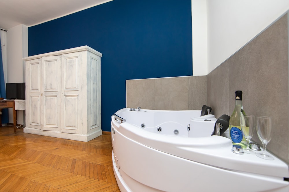 Deluxe Triple Room photo 2