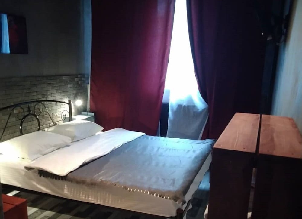 Premium Room, 1 Queen Bed photo 2