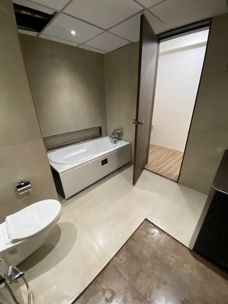Suite photo 1