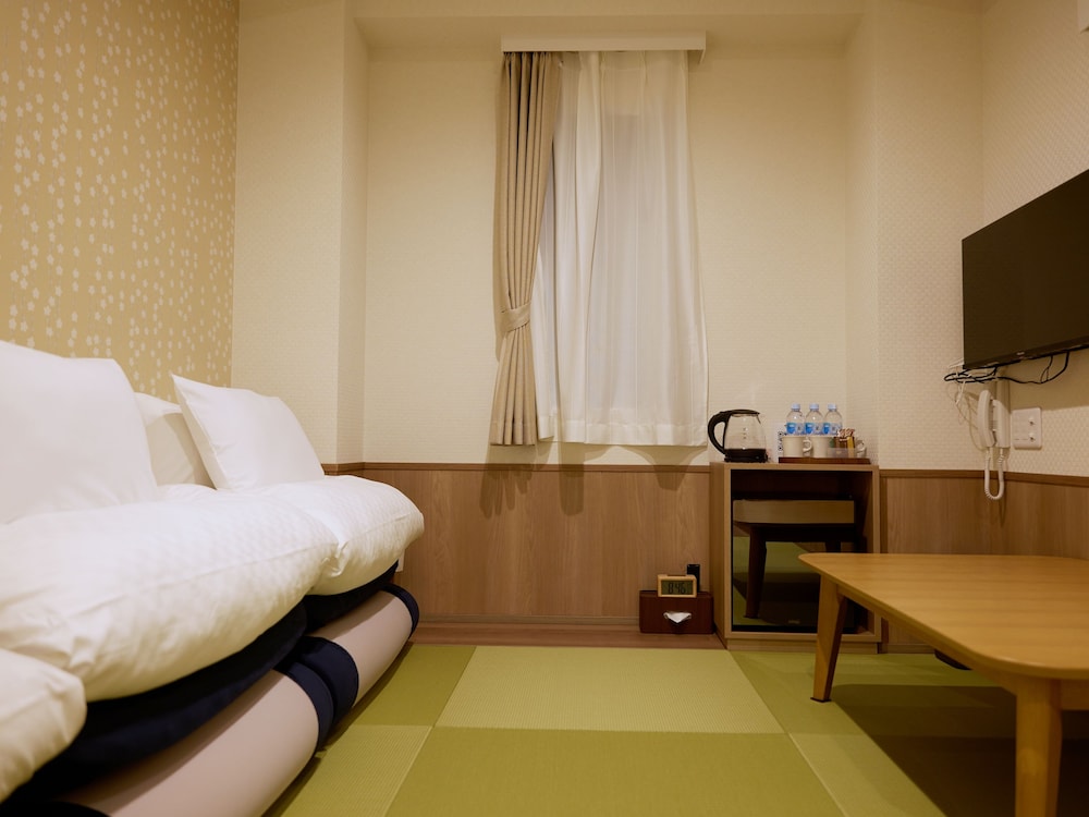 Basic Triple Room, Non Smoking