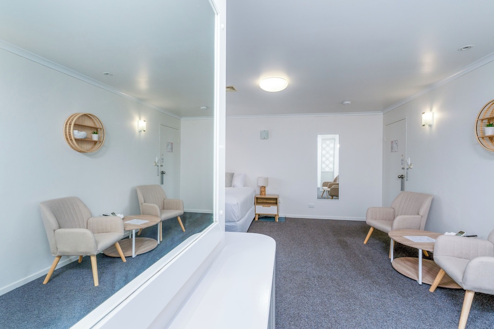 Deluxe Spa Room - Photo 2