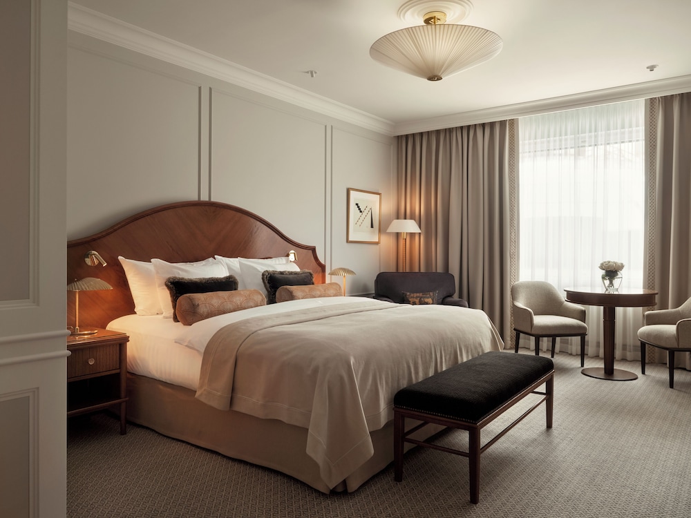 Deluxe Room, 1 King Bed