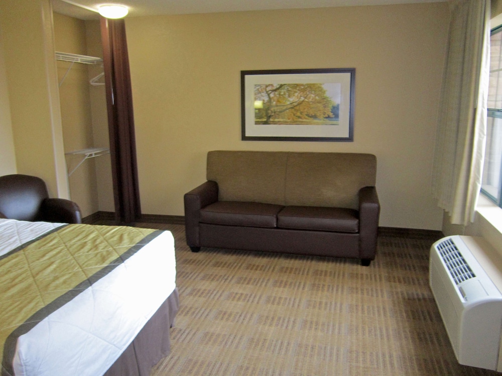 Suite, 2 Double Beds, Non Smoking (Efficiency) - Photo 2