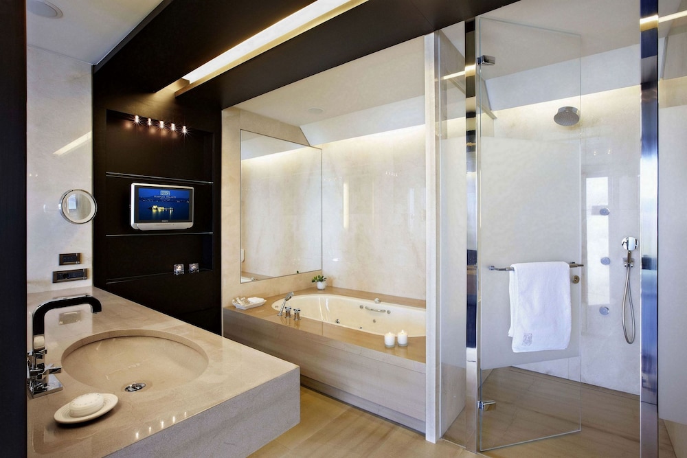 Premier Villa, 1 Bedroom, Private Pool, Sea View - Photo 7