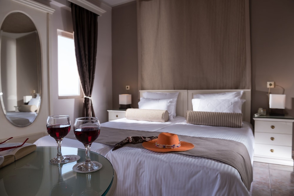 Double Room (Promo)
