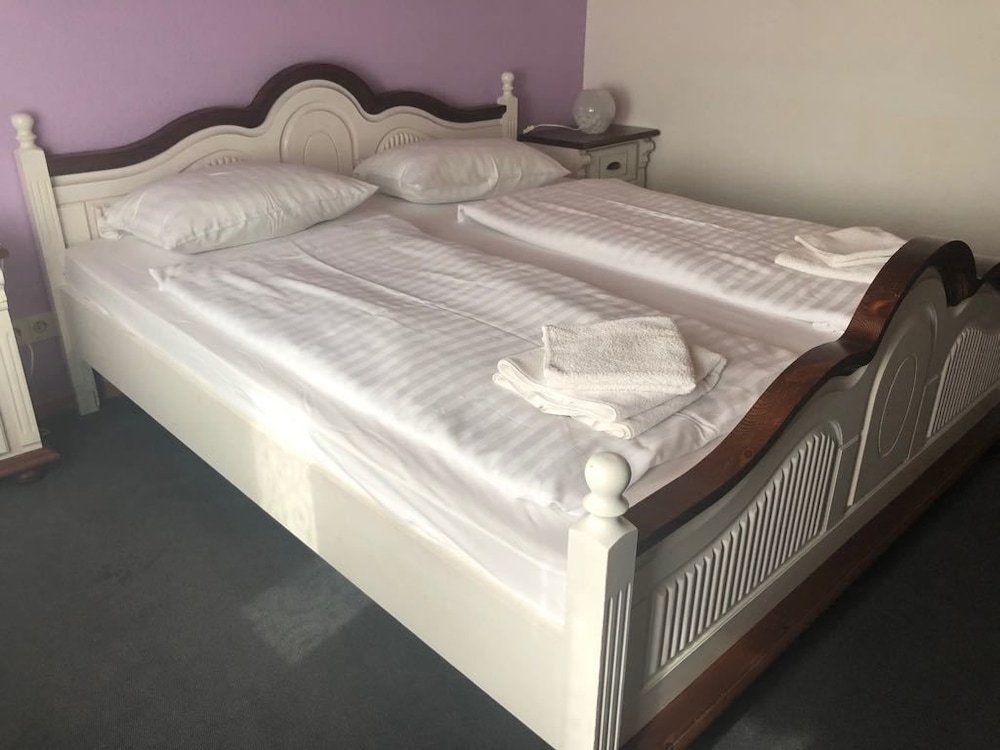 Double or Twin Room photo 2