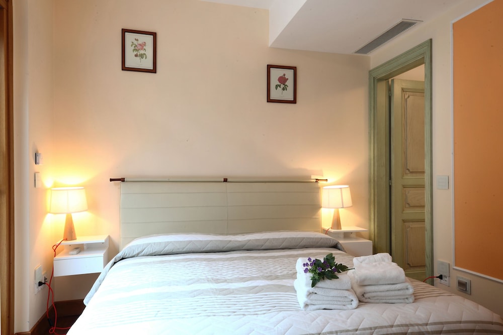 Family Double Room, 2 Bedrooms, Jetted Tub photo 2