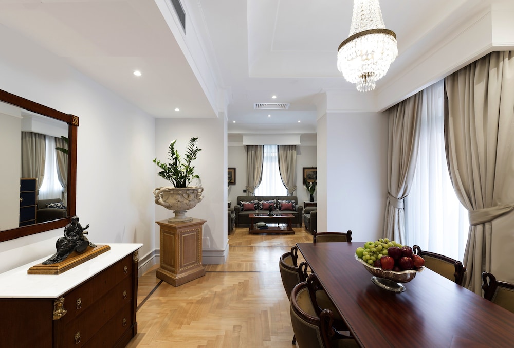 Executive Suite photo 1