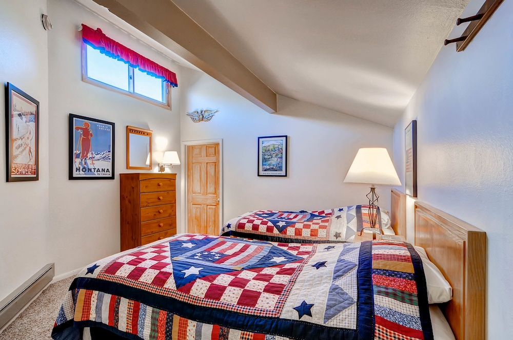 Condo, 2 Bedrooms, 2 Bathrooms (with Loft) photo 2