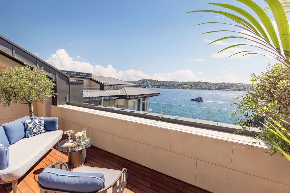 Junior Suite (Bosphorus) photo 3