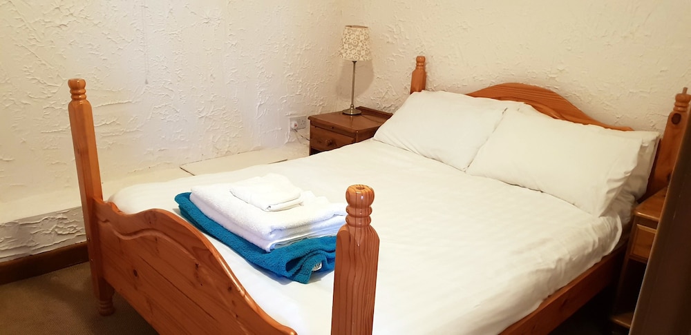 Basic Apartment, Multiple Beds, Non Smoking photo 2