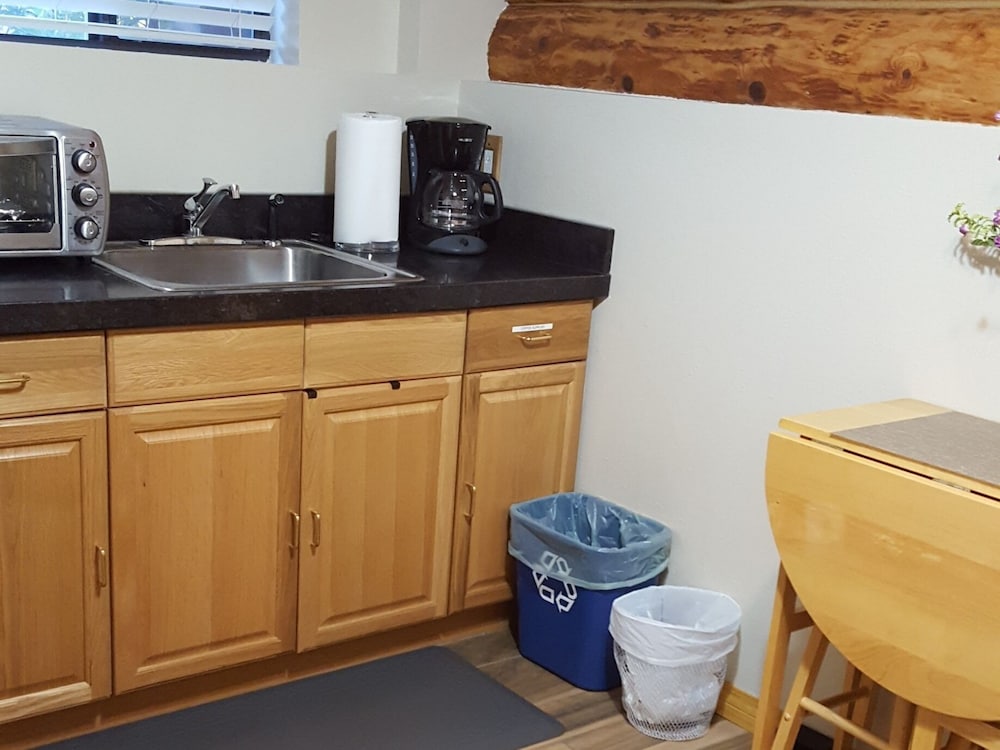 Premium Double Room, Ensuite, Courtyard View (Vernal Falls Room) photo 3