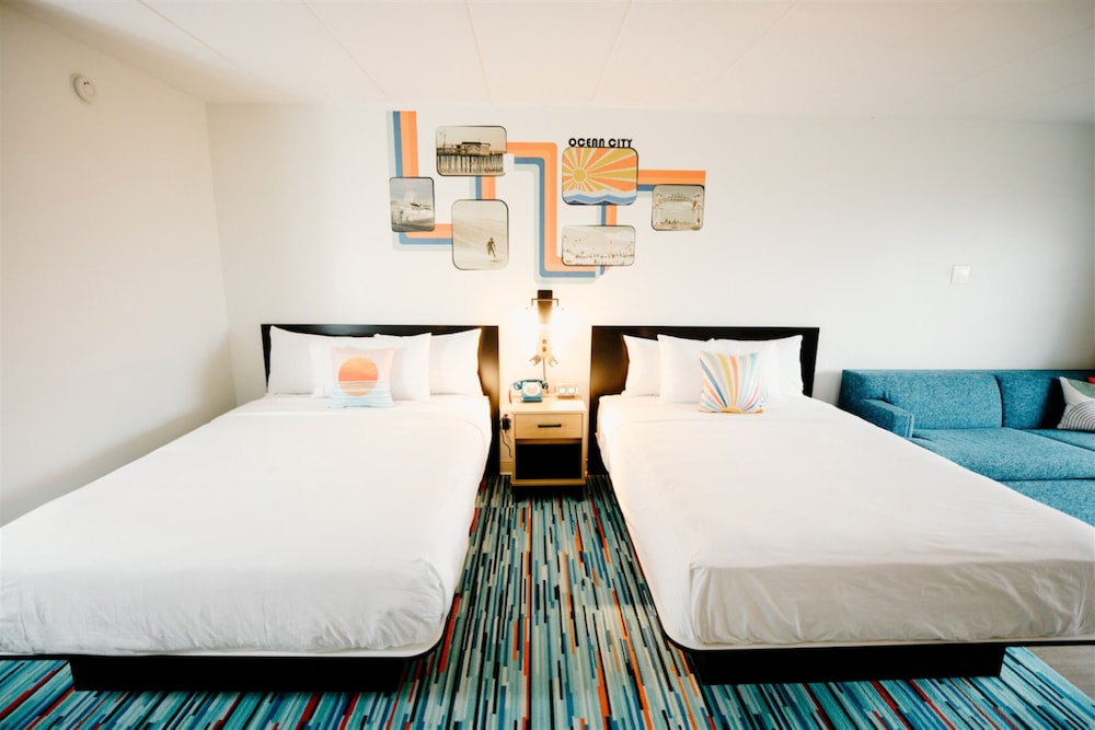 Ocean View 2 Queen Beds with Pullout Sofa and Balcony photo 1