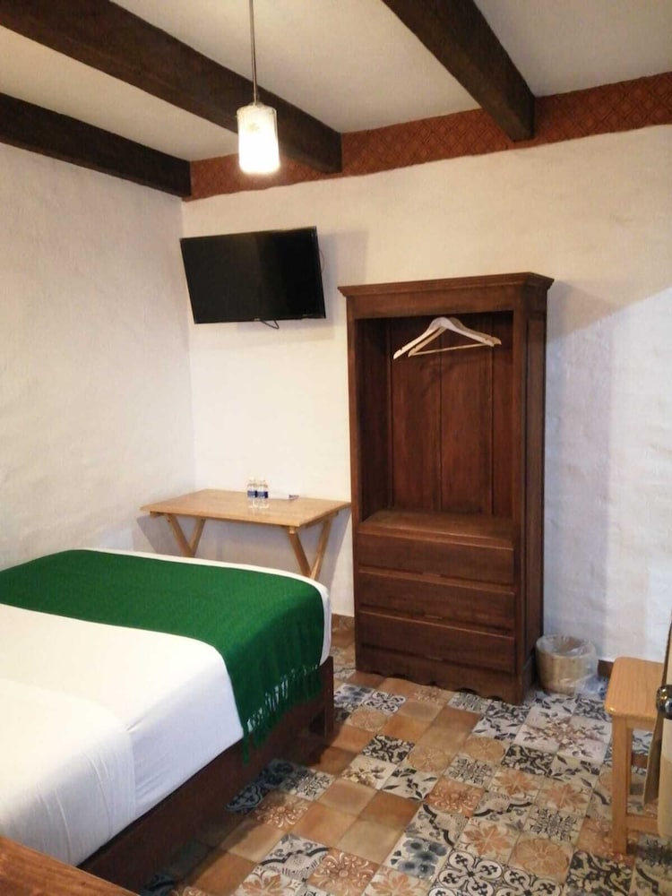 Standard Room photo 1