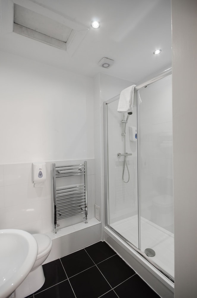 Standard Double Room - Photo 22