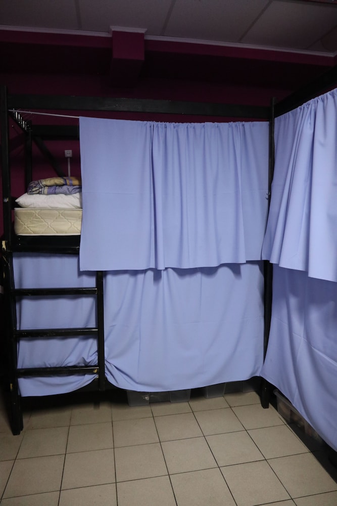 男性专用共享宿舍 (10床)