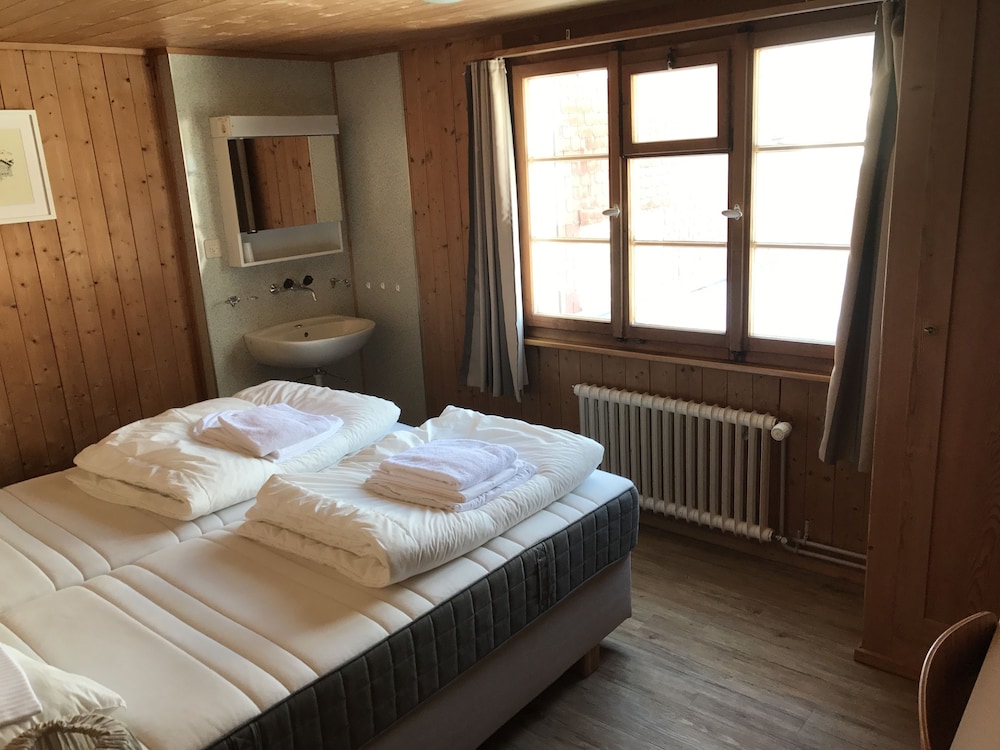 Standard Double Room, Shared Bathroom, Mountain View photo 2