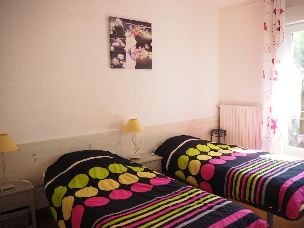 Elite House, 4 Bedrooms photo 3