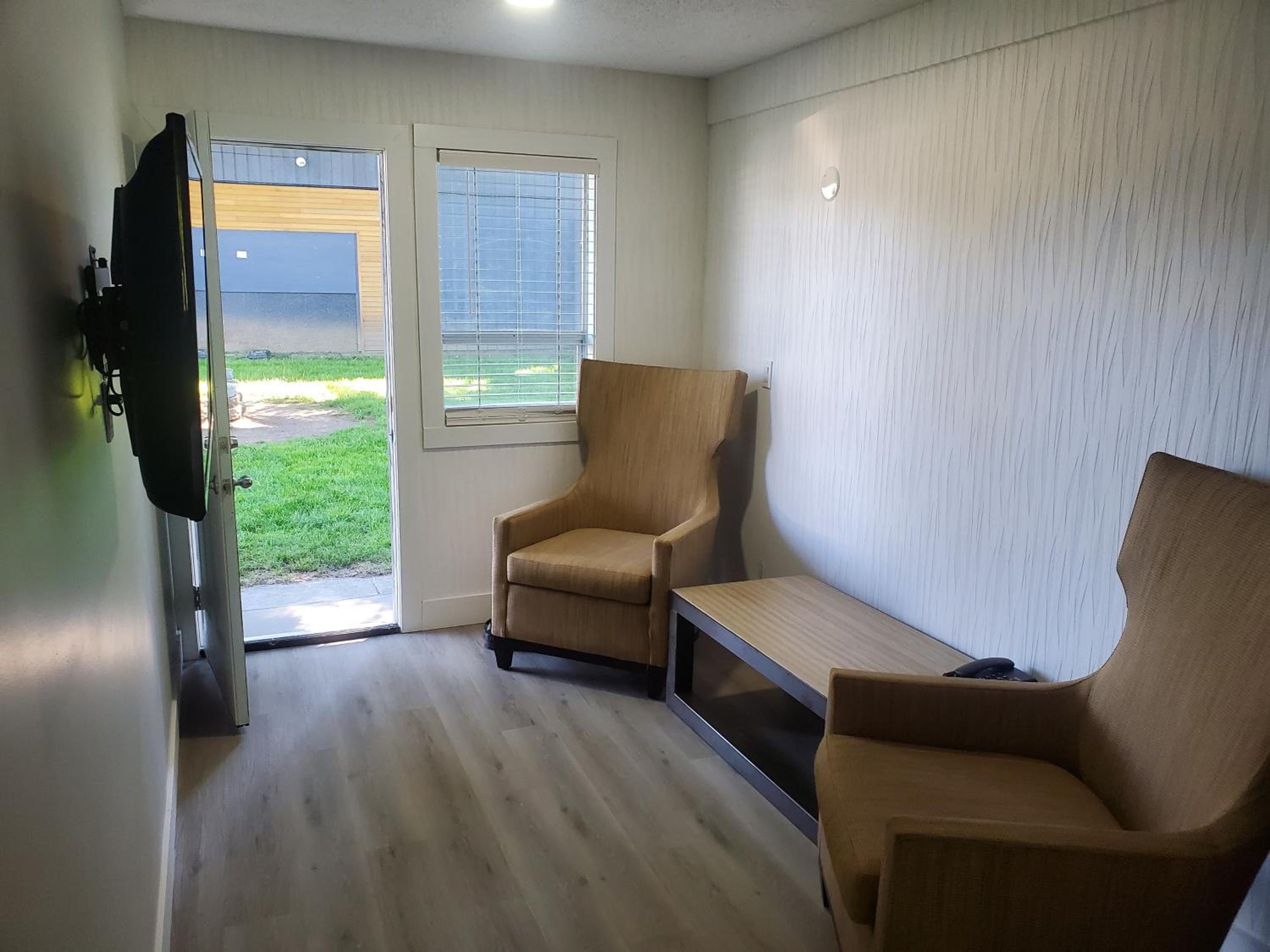 Deluxe King Room photo 2
