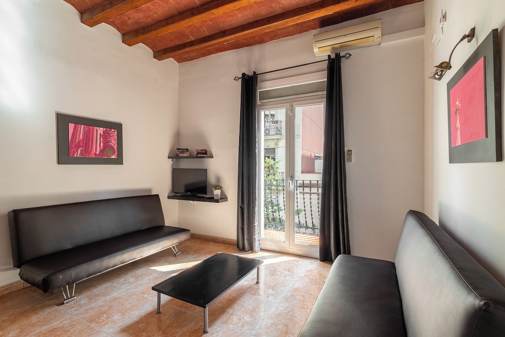 Apartment (3 Bedrooms)