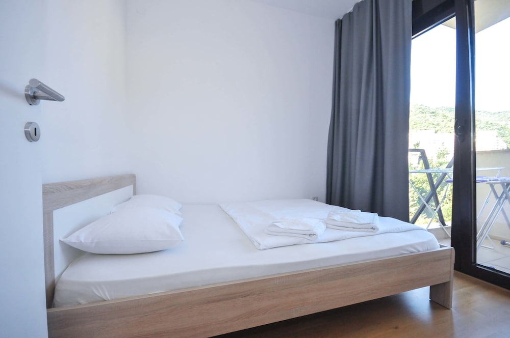 Family Apartment, City View