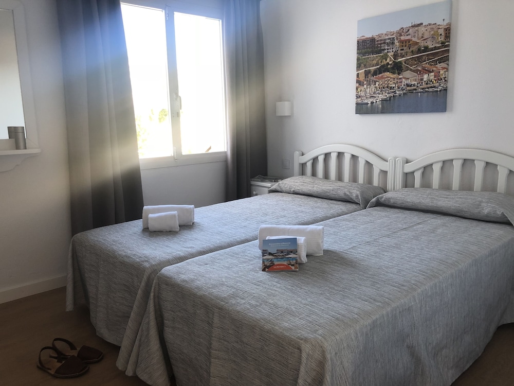 Apartment, 2 Bedrooms, Balcony, Pool View - Photo 2