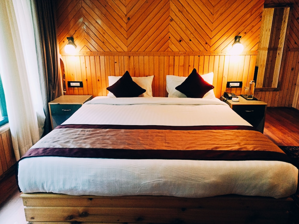 Premium Suite - Photo 5