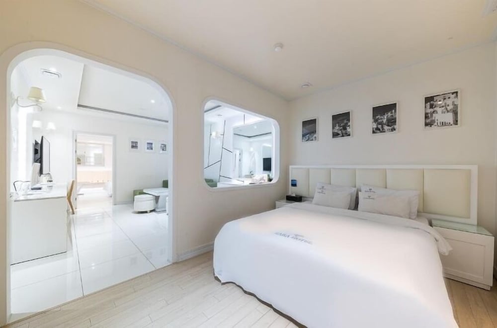 Family Room, Multiple Beds, Jetted Tub, Ocean View