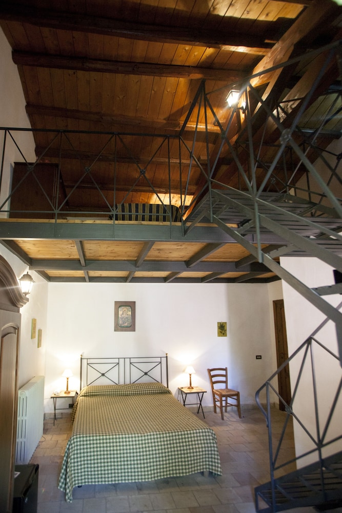 Classic Quadruple Room (Duplex) photo 2