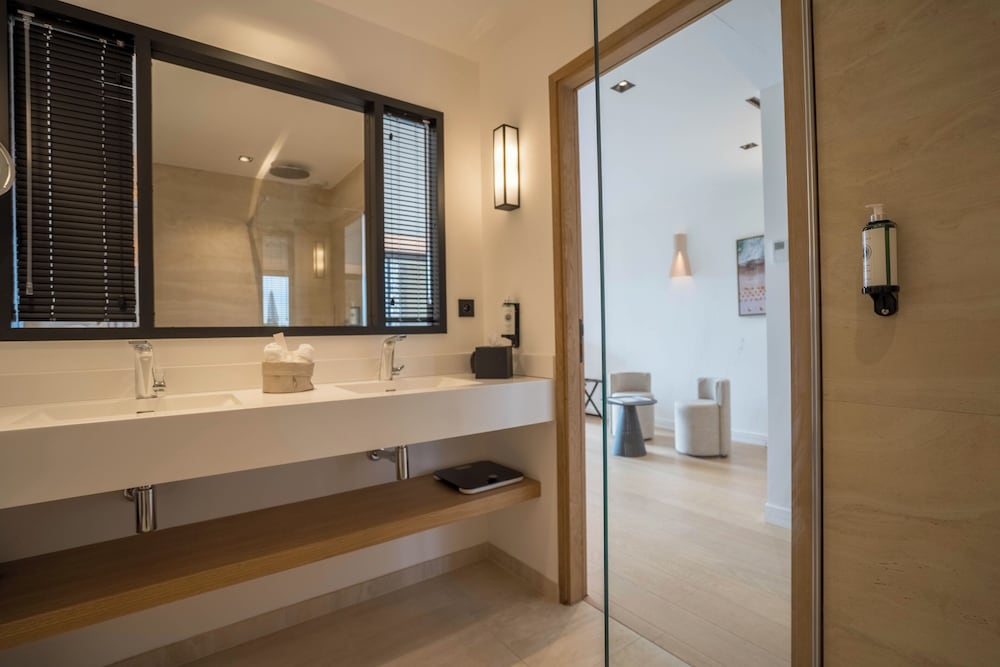 Deluxe Double or Twin Room, Garden View photo 2
