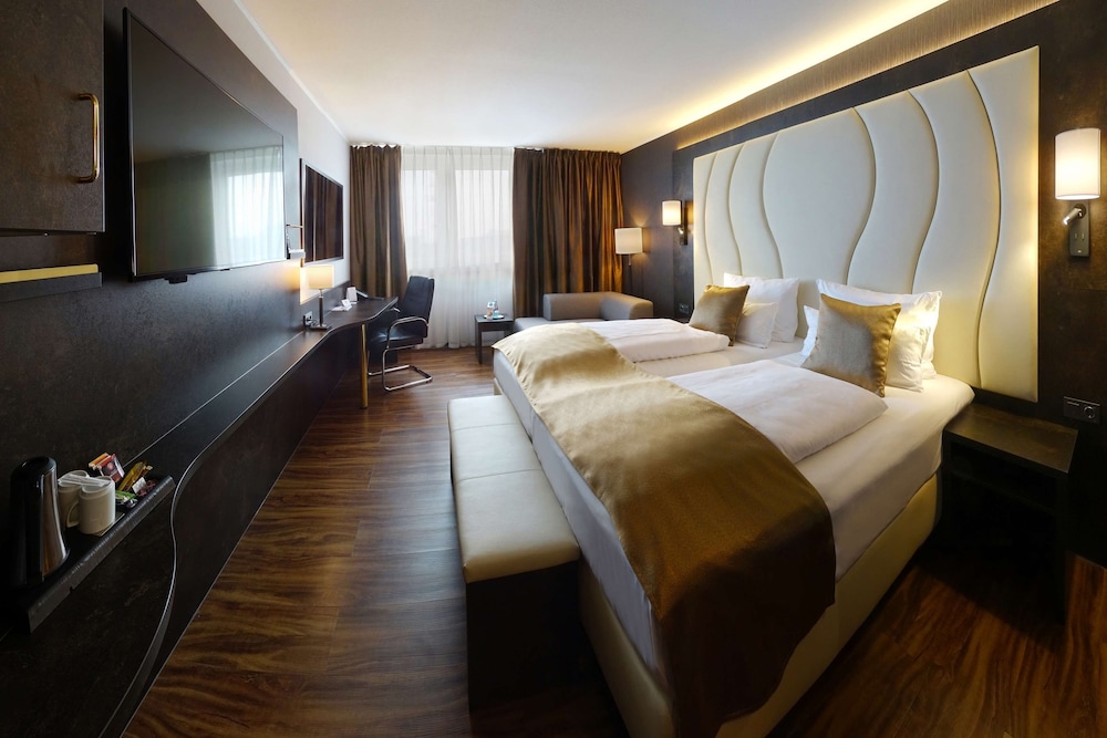 Comfort Room, 1 King Bed (Quiet Location)