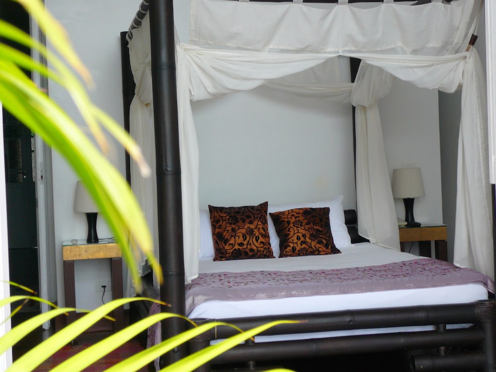 Top Suite