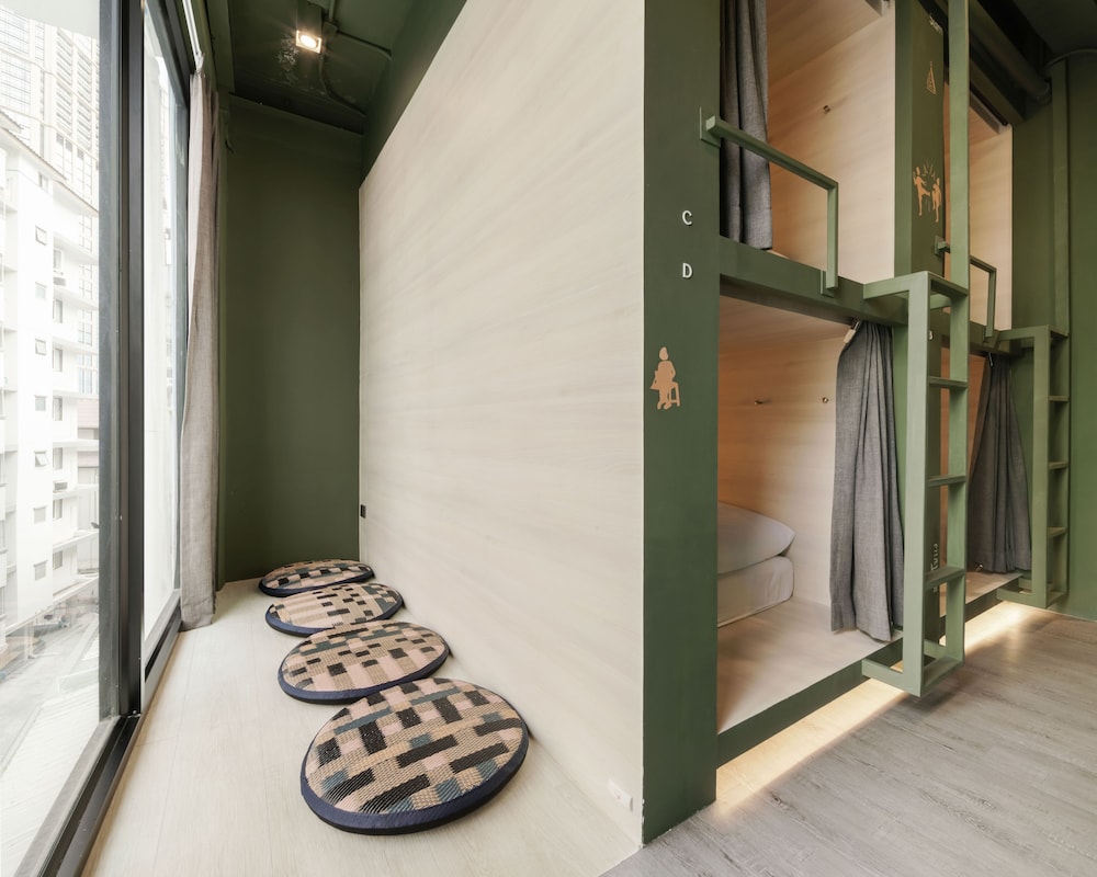 Shared Dormitory, Women only, 4 Beds photo 1