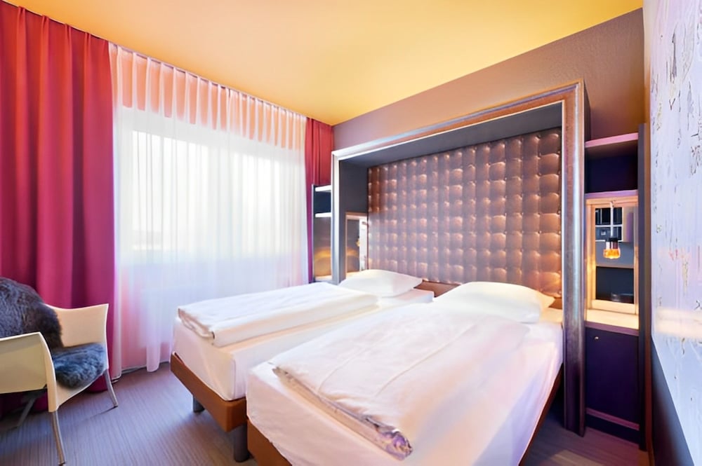 Business Room - Photo 5