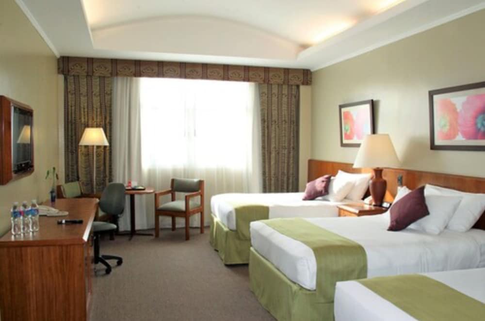 Room, 2 Double Beds - Photo 2