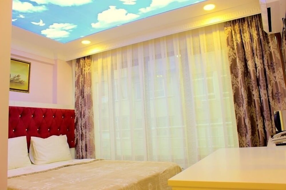 Deluxe Double Room photo 2