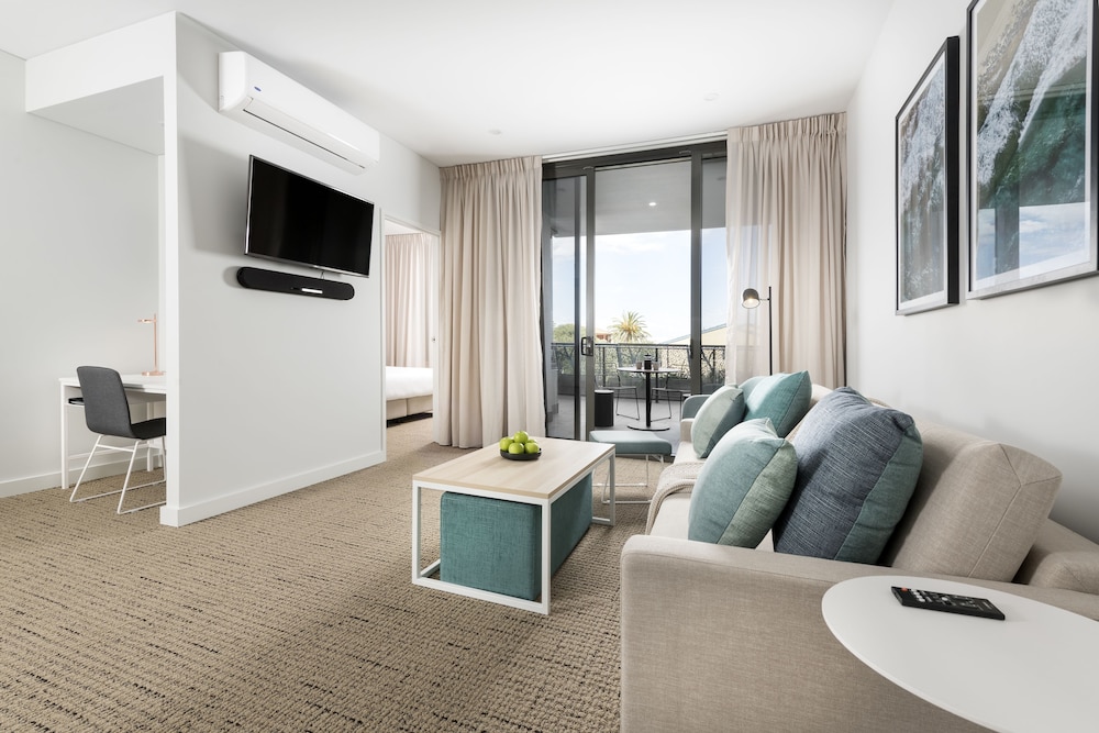 Deluxe Apartment (1 King Bed or 2 Single Beds)