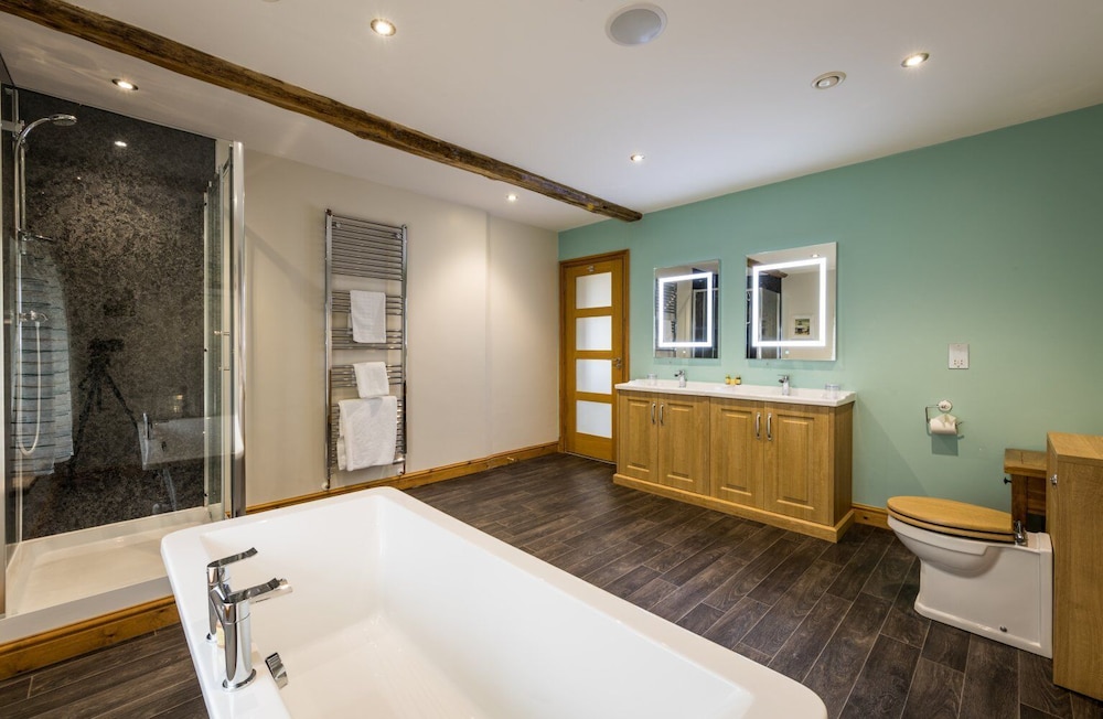 Executive Suite photo 2