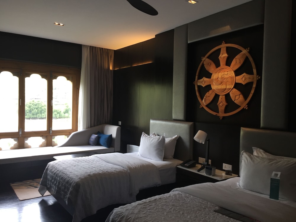 Classic Room, 2 Twin Beds, Mountain View