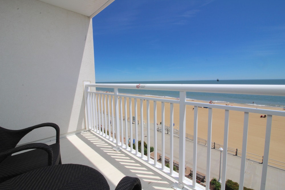 Superior Suite, 1 Bedroom, Balcony, Ocean View - Photo 1