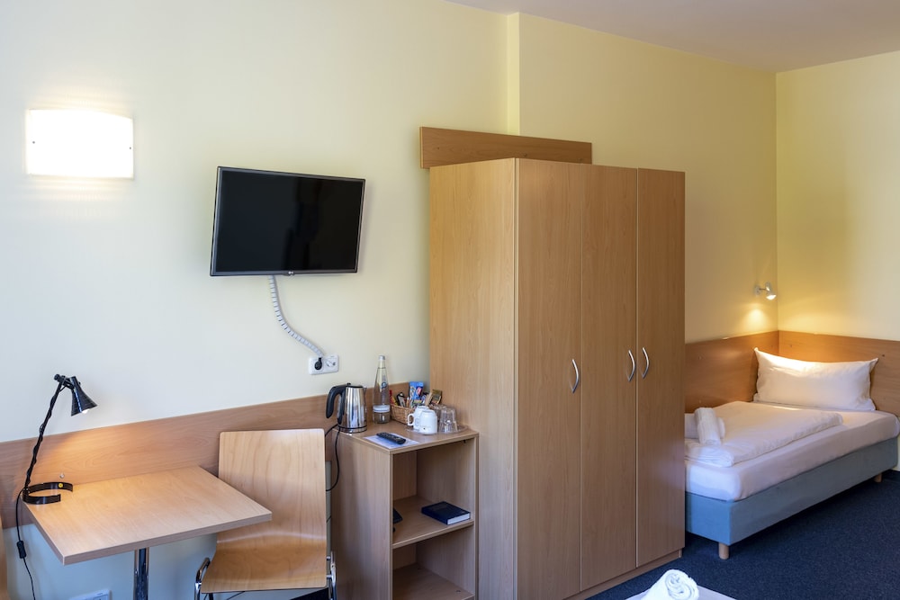 Triple Room - Photo 6
