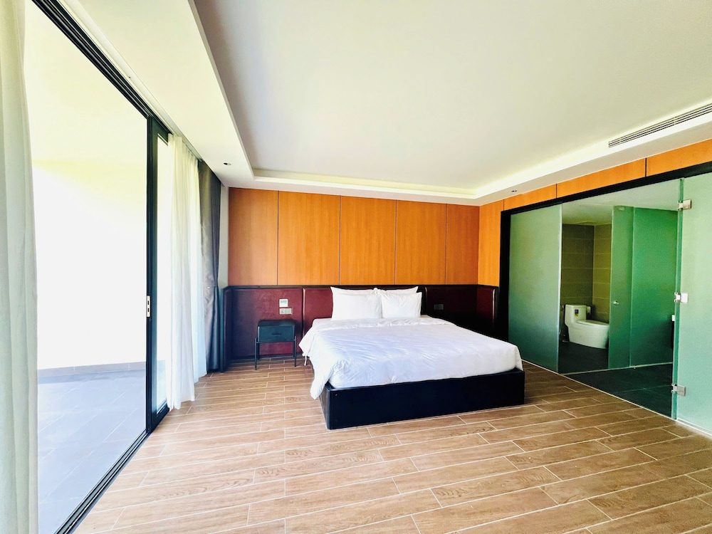 Executive Suite, Private Bathroom, Sea View