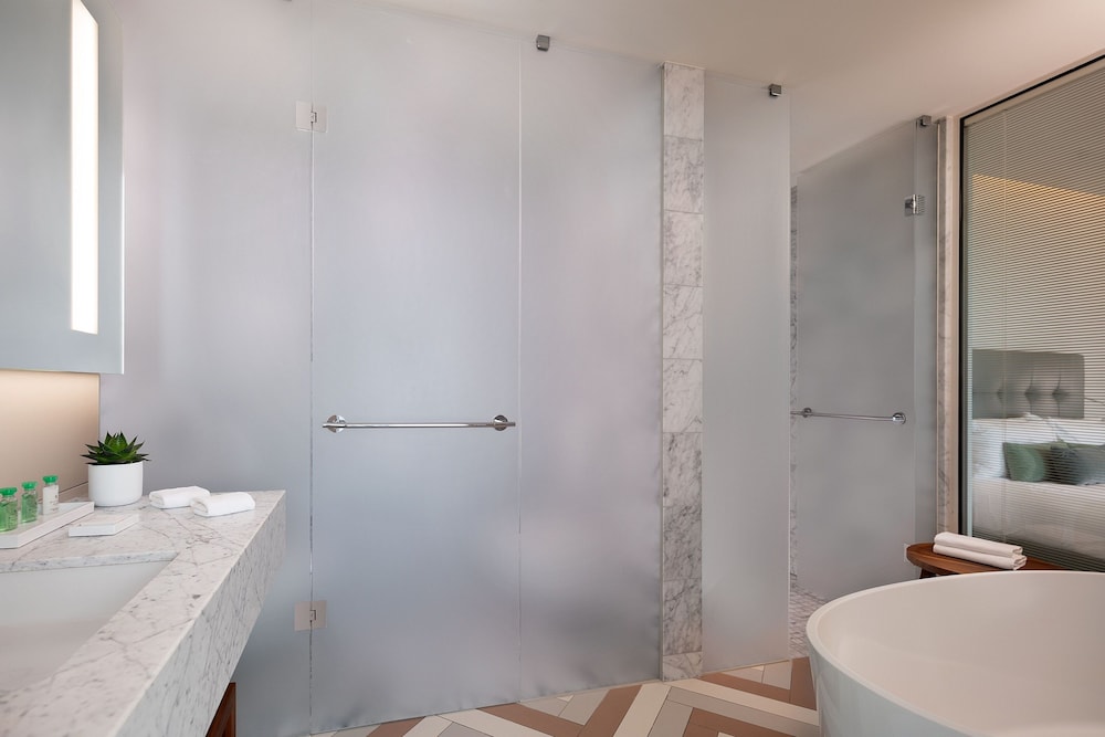 Suite, 1 Bedroom photo 3