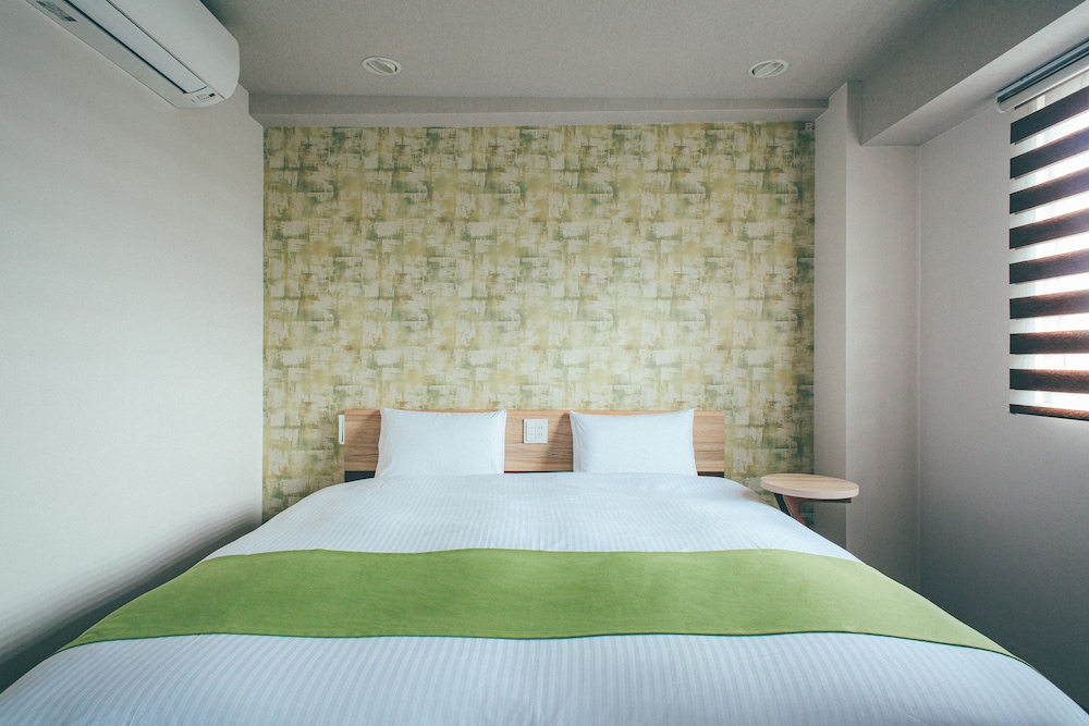 Double Room, Non Smoking - Photo 8