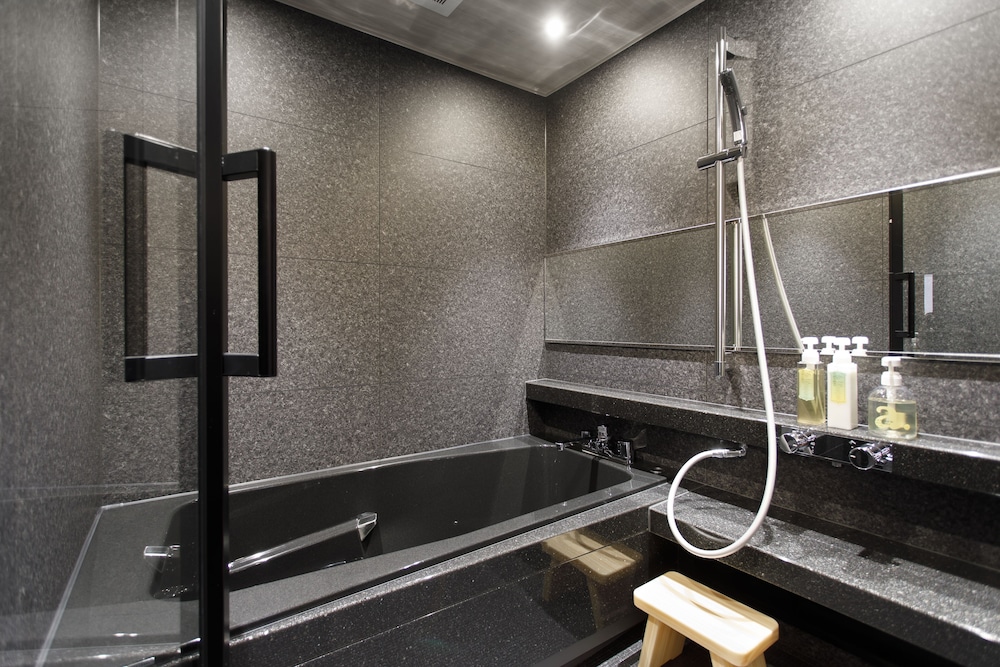 Deluxe Triple Room, Non Smoking photo 3