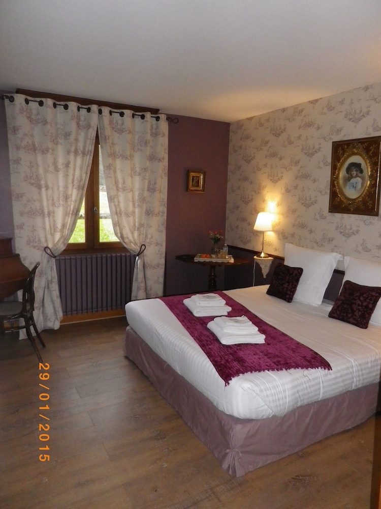 Superior Double or Twin Room (La Mara des bois) photo 1