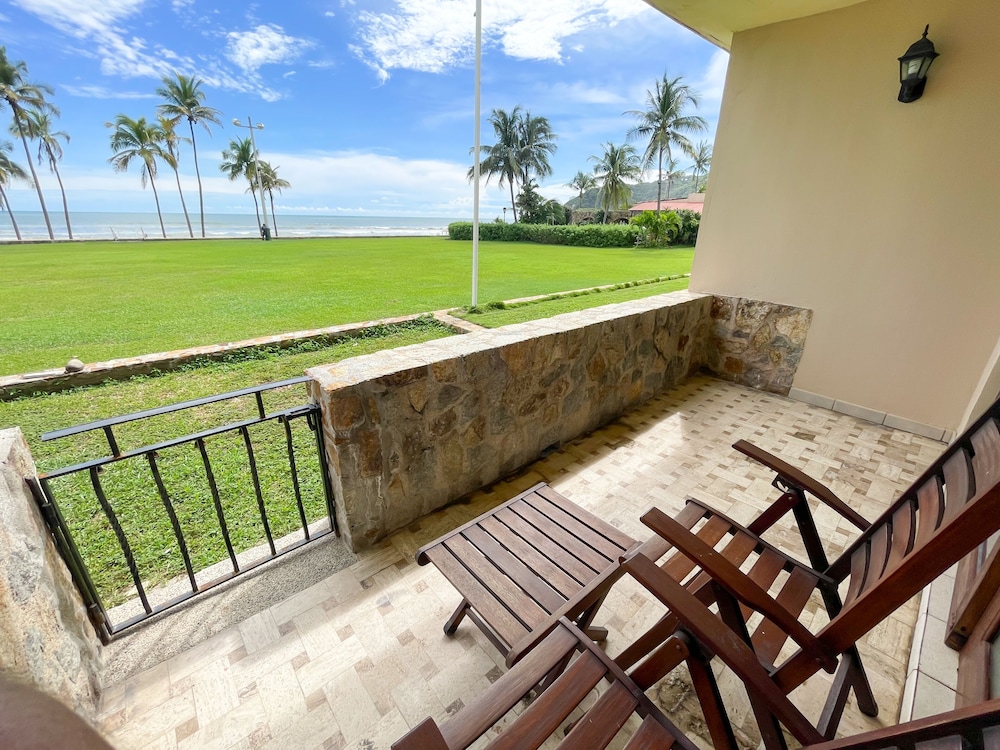 Deluxe Room, Ocean View - Photo 8